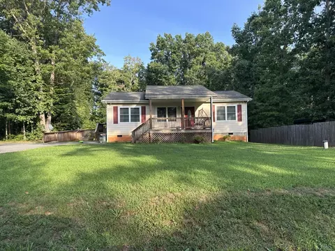 2456 Rock Spring Rd, Appomattox, VA 24522