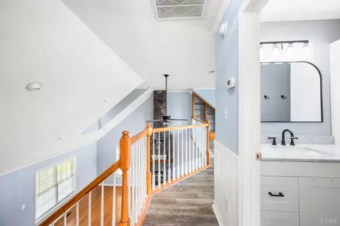 Entry Way - 1839 Goode Rd, Goode, VA 24556 photo 2 of 2