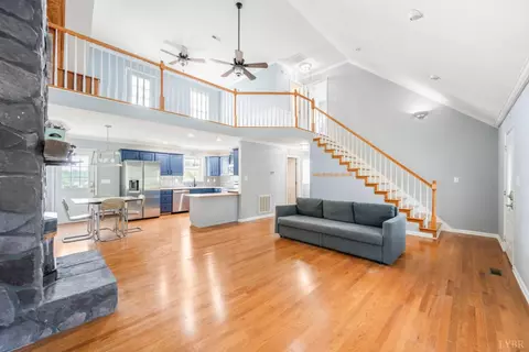 Living - 1839 Goode Rd, Goode, VA 24556 photo 2 of 8