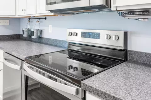 Kitchen - 1839 Goode Rd, Goode, VA 24556 photo 10 of 11