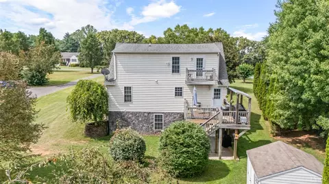 View/Area - 1839 Goode Rd, Goode, VA 24556 photo 5 of 7