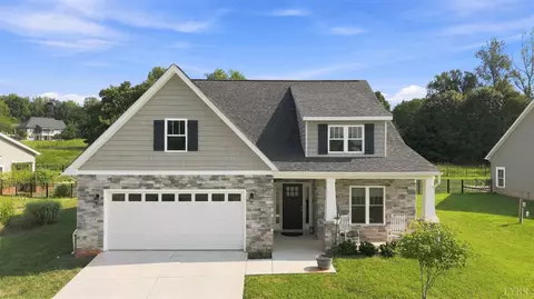 1164 Boonsboro Meadows Dr, Lynchburg, VA 24503