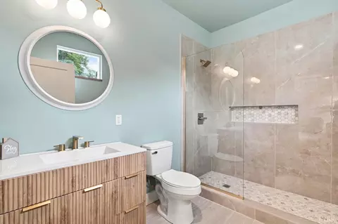 Bath - 108 Mildred Ave, Monroe, VA 24574 photo 1 of 2