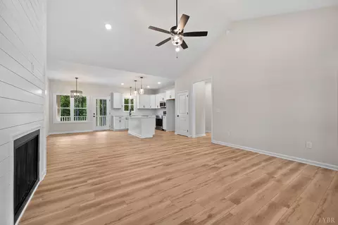 Living - 2 Spring Grove Rd, Spout Spring, VA 24593 photo 2 of 4