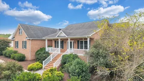 135 Ralls Apple Rd, Madison Heights, VA 24572