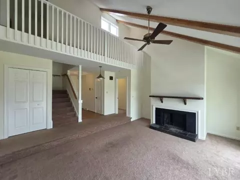 Living - 208 Shaker Ln, Forest, VA 24551 photo 3 of 4