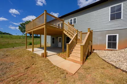 Exterior - 2249 Lipscomb Rd, Moneta, VA 24121 photo 12 of 24