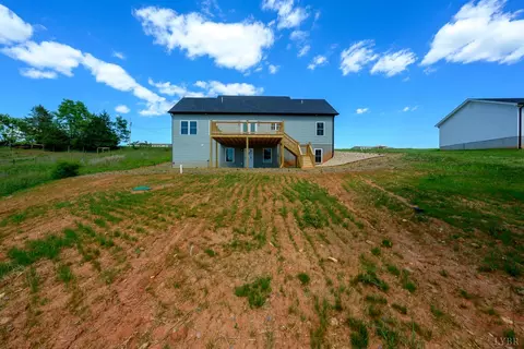 Exterior - 2249 Lipscomb Rd, Moneta, VA 24121 photo 9 of 24