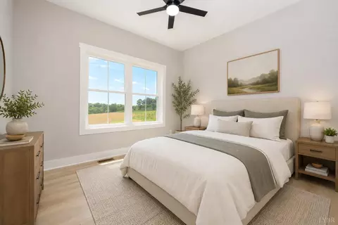 Bedroom - 2249 Lipscomb Rd, Moneta, VA 24121 photo 1 of 6