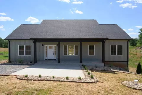 Exterior - 2249 Lipscomb Rd, Moneta, VA 24121 photo 4 of 24