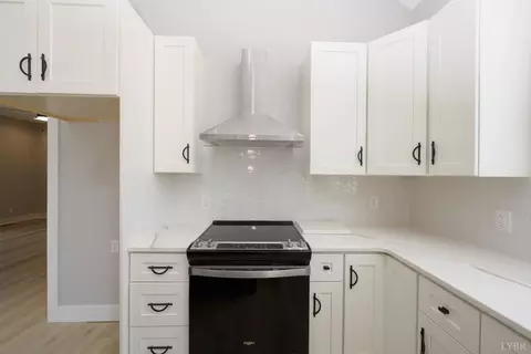 Kitchen - 2249 Lipscomb Rd, Moneta, VA 24121 photo 2 of 3