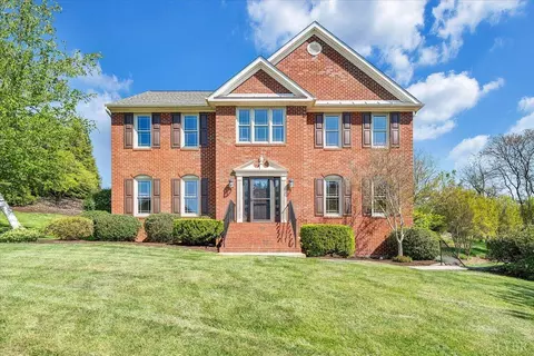 7706 Hollins Court Cir, Roanoke, VA 24019