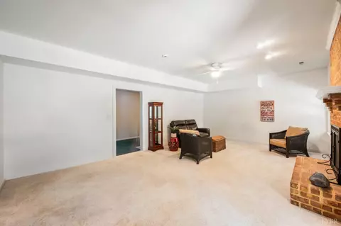 Living - 1095 Irvine Dr, Forest, VA 24551 photo 3 of 3