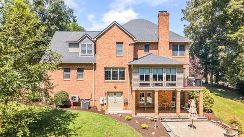 Exterior - 1095 Irvine Dr, Forest, VA 24551 photo 9 of 17