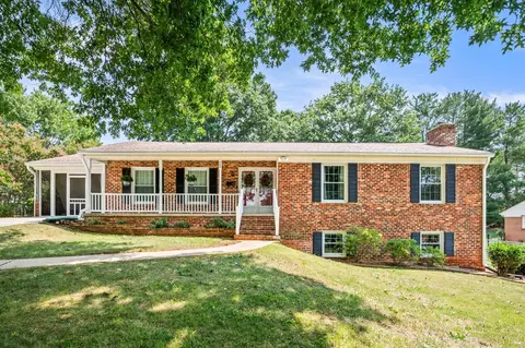 724 Chikasaw Rd, Lynchburg, VA 24502