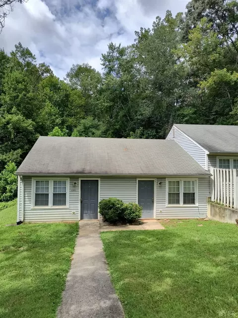 201 Deer Creek Dr, Lynchburg, VA 24502