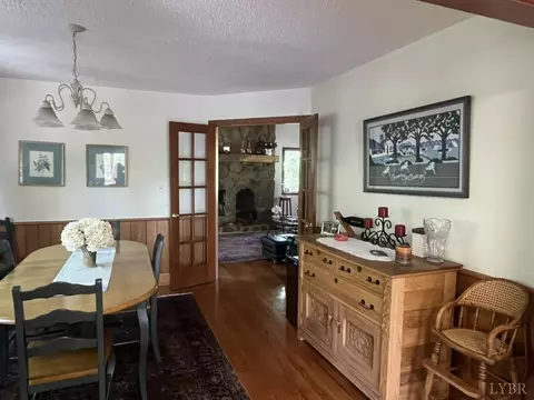 Dining - 3460 Roaring Run Rd, Goode, VA 24556 photo 1 of 3