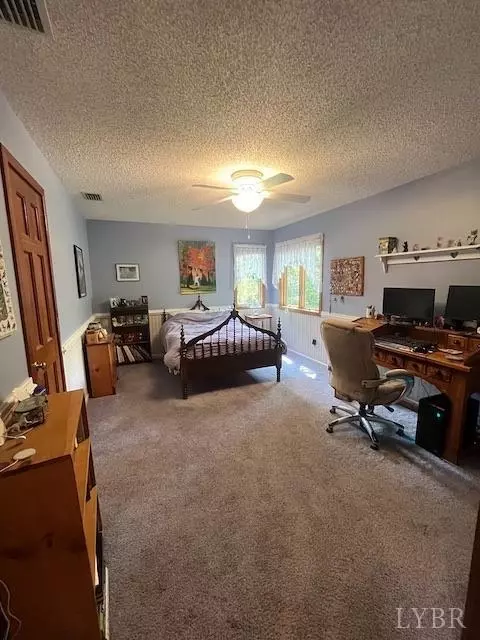 Bedroom - 3460 Roaring Run Rd, Goode, VA 24556 photo 4 of 9