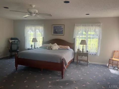 Bedroom - 3460 Roaring Run Rd, Goode, VA 24556 photo 3 of 9