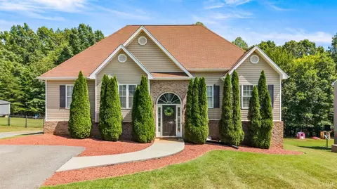 91 Spring Oaks Dr, Lynchburg, VA 24501
