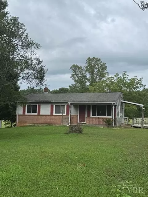 6111 Red House Rd, Appomattox, VA 24522
