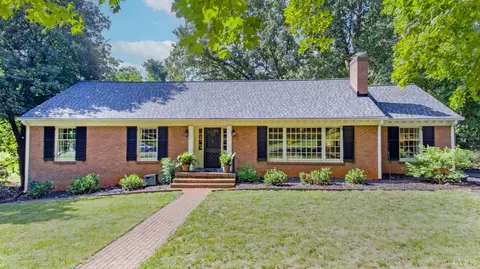 3233 Downing Dr, Lynchburg, VA 24503