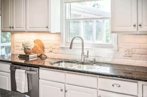 Kitchen - 1153 Shadow Peak Rd, Forest, VA 24551 photo 7 of 7