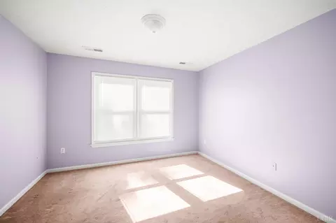Bedroom - 1153 Shadow Peak Rd, Forest, VA 24551 photo 7 of 9