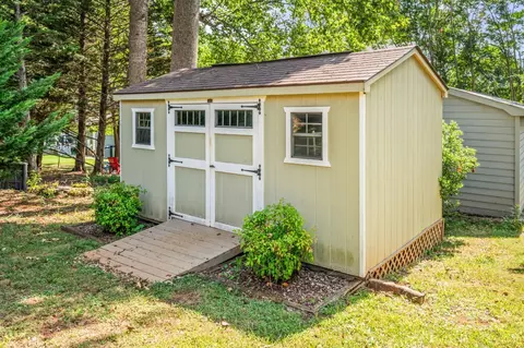 Exterior - 1153 Shadow Peak Rd, Forest, VA 24551 photo 12 of 14