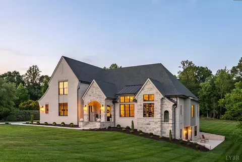 111 Waterton Dr, Lynchburg, VA 24503