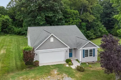 165 Oak Spring Ln, Madison Heights, VA 24572