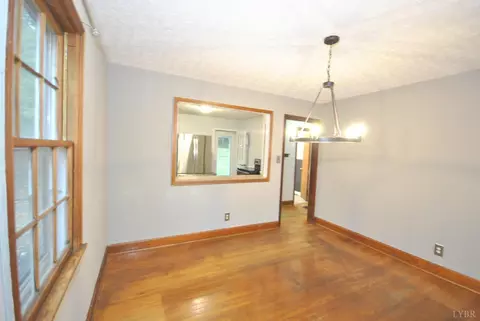 Dining - 17817 Leesville Rd, Evington, VA 24550 photo 3 of 3