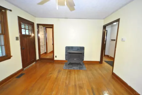 Living - 17817 Leesville Rd, Evington, VA 24550 photo 7 of 7