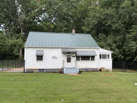 Exterior - 17817 Leesville Rd, Evington, VA 24550 photo 2 of 20