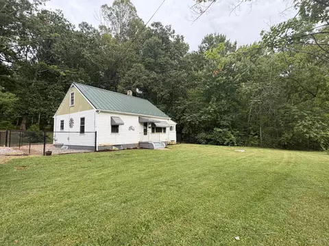 Exterior - 17817 Leesville Rd, Evington, VA 24550 photo 9 of 20