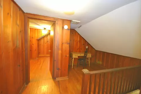 Entry Way - 17817 Leesville Rd, Evington, VA 24550 photo 4 of 7