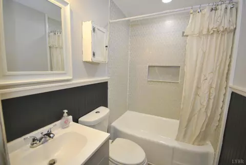 Bath - 17817 Leesville Rd, Evington, VA 24550 photo 1 of 2