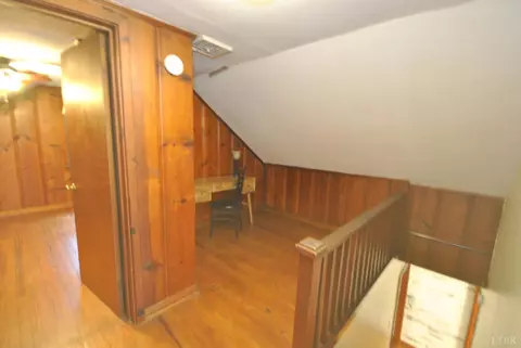 Entry Way - 17817 Leesville Rd, Evington, VA 24550 photo 3 of 7