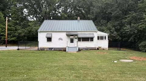Exterior - 17817 Leesville Rd, Evington, VA 24550 photo 15 of 20