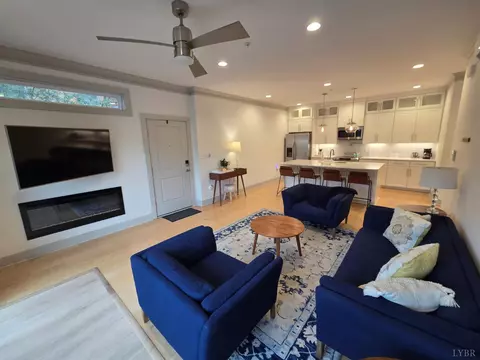 51 11th, Lynchburg, VA 24504