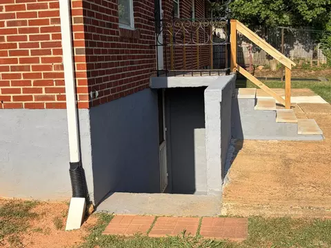 Exterior - 1298 Sunburst Rd, Evington, VA 24550 photo 6 of 7