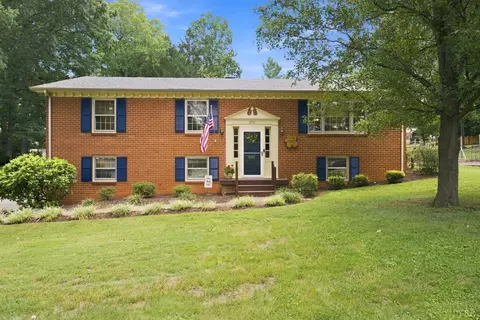 370 Oakland Cir, Lynchburg, VA 24502