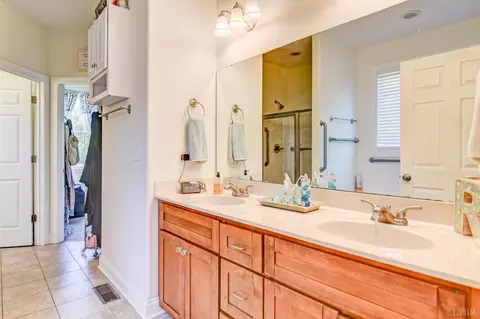 Bath - 29 Arrington Dr, Evington, VA 24550 photo 1 of 4