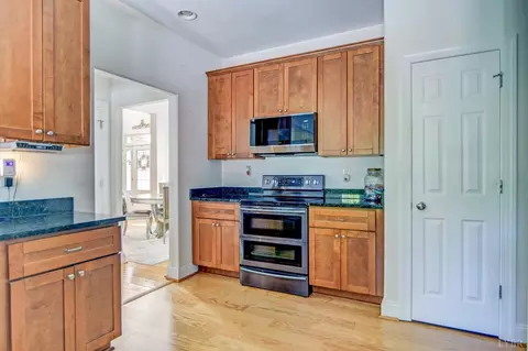 Kitchen - 29 Arrington Dr, Evington, VA 24550 photo 4 of 4