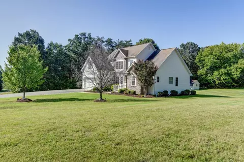 Exterior - 29 Arrington Dr, Evington, VA 24550 photo 13 of 14