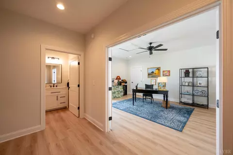 Entry Way - 1184 Grandset Dr, Forest, VA 24551 photo 10 of 15