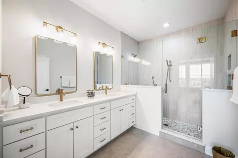 Bath - 1184 Grandset Dr, Forest, VA 24551 photo 1 of 12