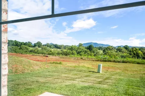 Exterior - 1184 Grandset Dr, Forest, VA 24551 photo 2 of 12