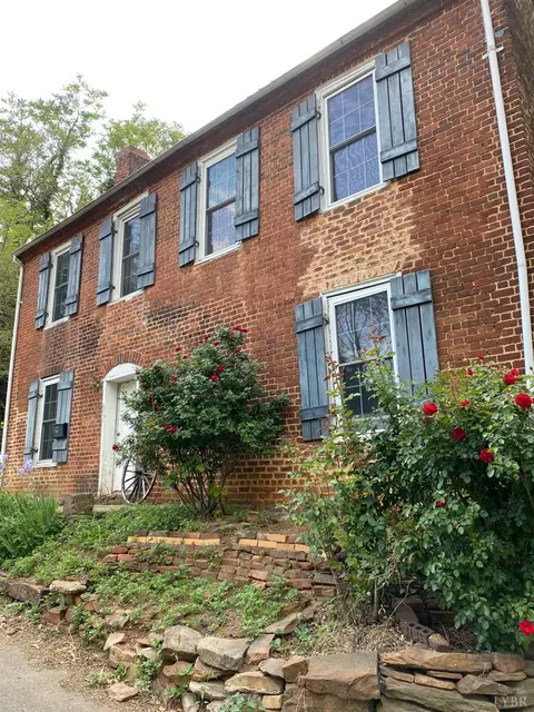 911 6th St, Lynchburg, VA 24504