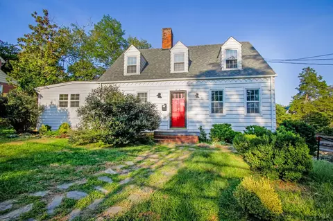 1054 Rivermont Ter, Lynchburg, VA 24503